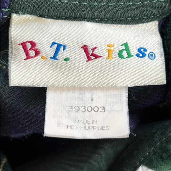 Sweet Vintage Smocked, Embroidered Plaid Dress - Picture 5 of 7